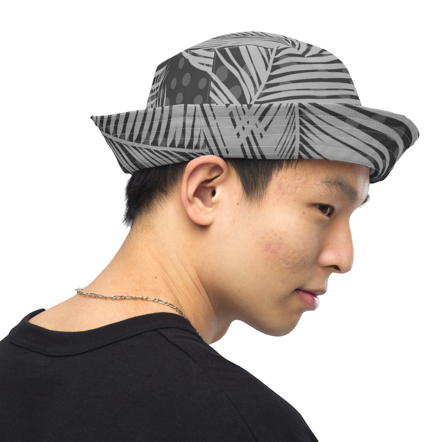 Reversible bucket hat